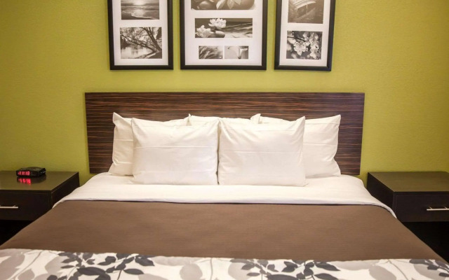 Sleep Inn & Suites