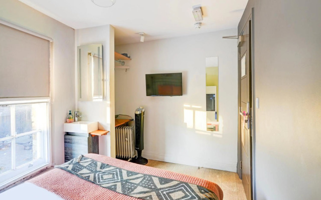 Peckham Room Hotel by Belvilla