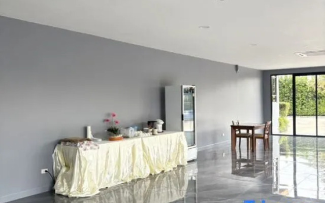 Premier Luxe Hotel