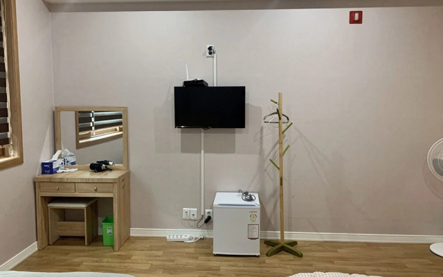 Yeosu Nangman Guest House