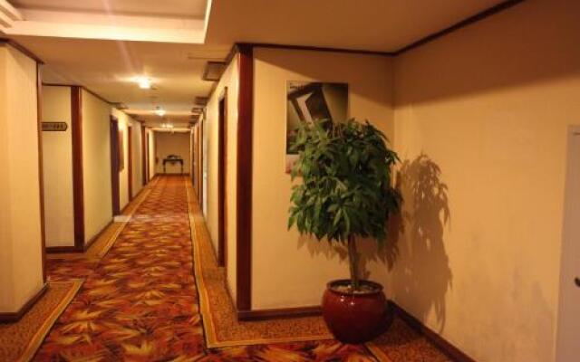 Yicheng Business Hotel - Dalian