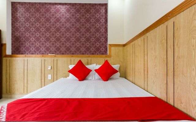 OYO 393 Xuan Thuy Hotel