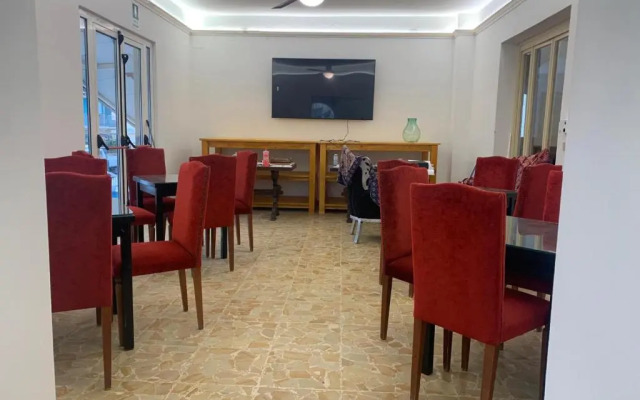 Hotel Gale