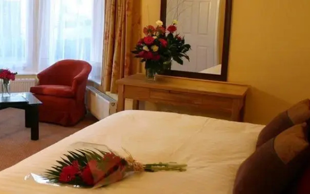 The Waverley Hotel