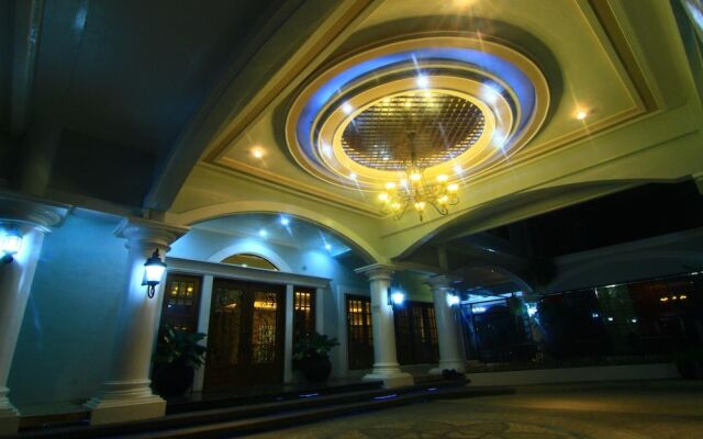Kapis Mansions Hotel