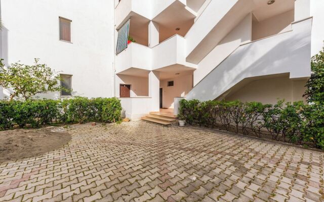 Palm Oasis Apartment Qerret