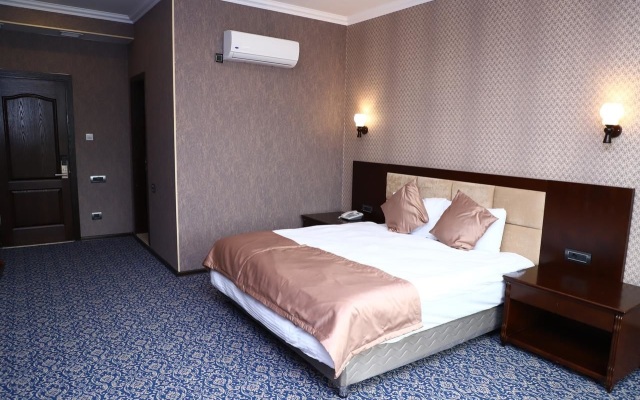Ruma Qala Hotel