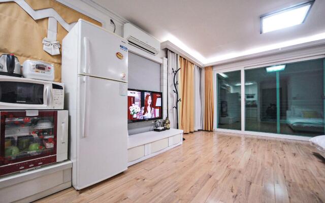 The South Sea, SPA Hill pension