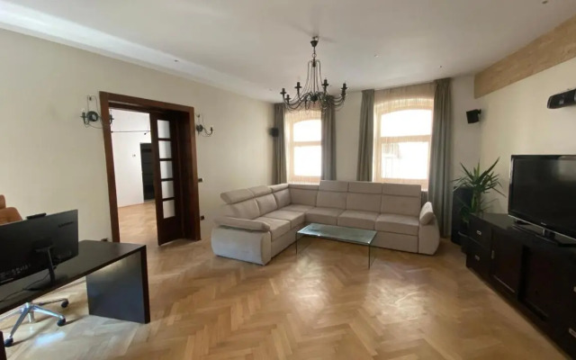 premium suites Postavarului