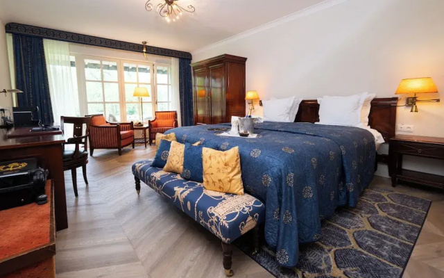 Landhuishotel & Restaurant De Bloemenbeek