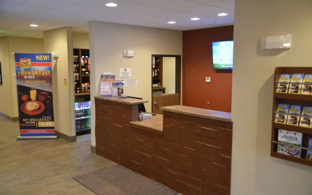 My Place Hotel - Jamestown, ND