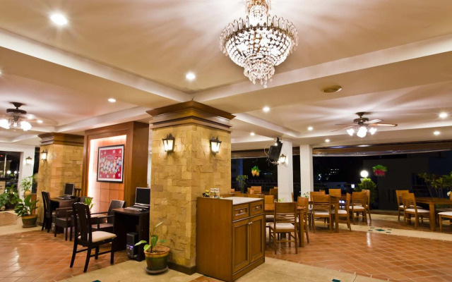 Jiraporn Hill Resort