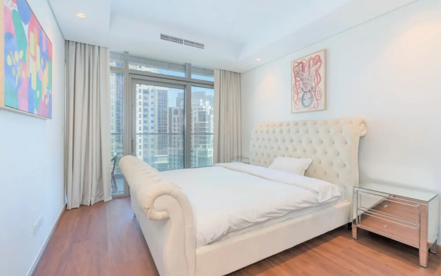 Luxurious 2B With Burj Views in Business Bay