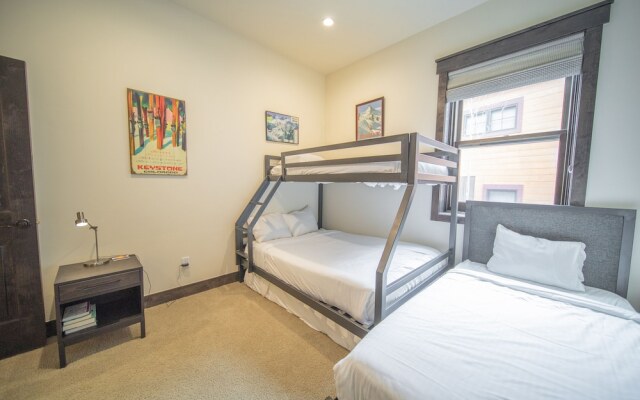 Alders 42 Outpost Dr