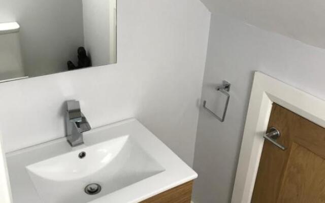 Lakeside Studio 1 Loft Apartment