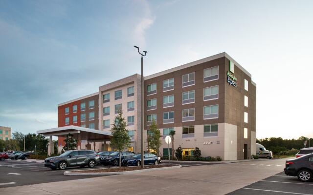 Holiday Inn Express Orlando - South Park, an IHG Hotel