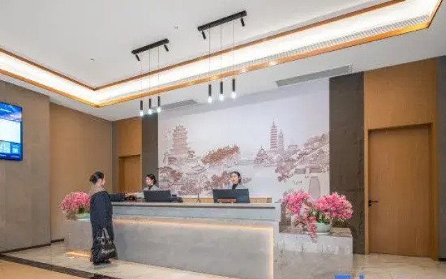 Yunju Hotel