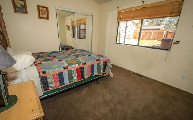 Bear Claw Bungalow #379