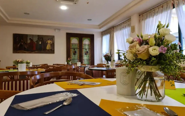 Hotel Sabra