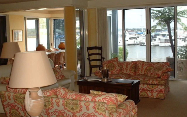 Sanctuary Cove Villas