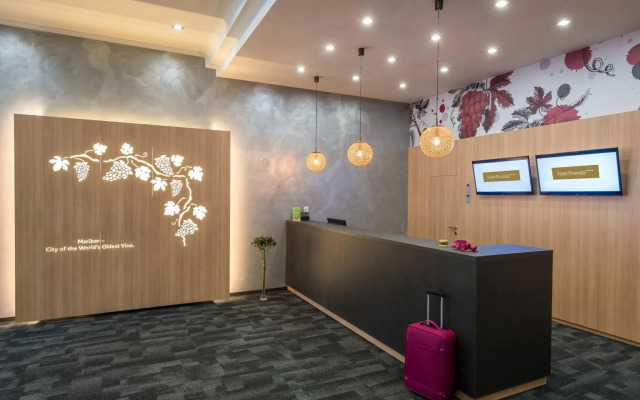 Hotel Piramida