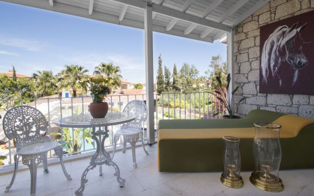 The Six Alaçatı Hotel
