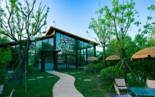 SHIJIYUAN Hot Spring Holiday Hotel