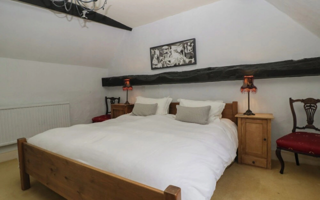 Danby Lodge