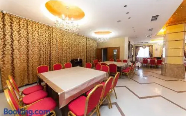 O'Azamat Hotel