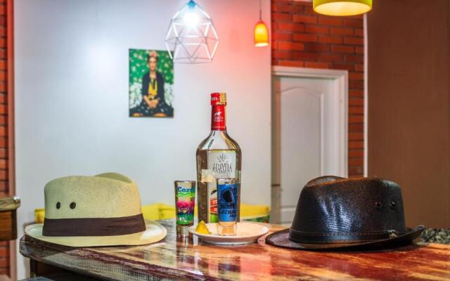 White Arrow Apartment