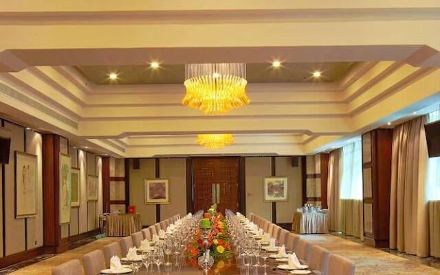 Jiayuan Century Hotel
