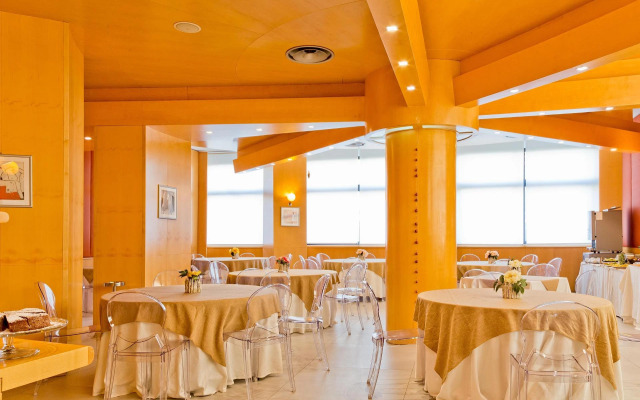 Mediterranea Hotel & Convention Center