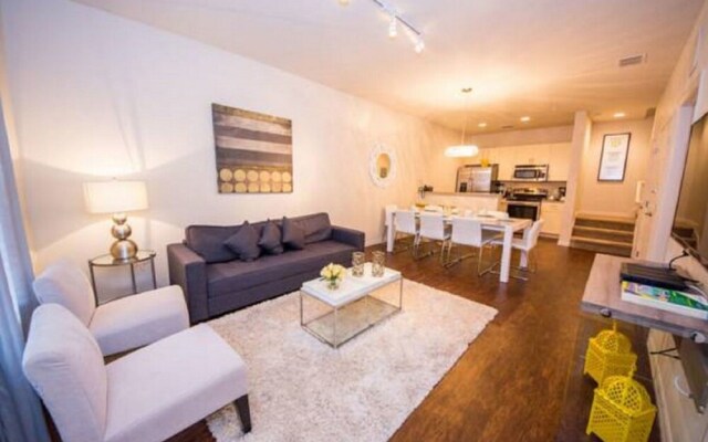 Lucaya Village 3 Bedroom