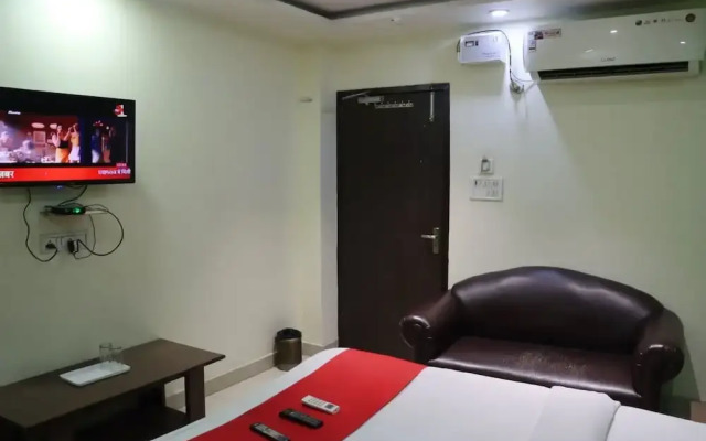 Hotel Ashiana Palace