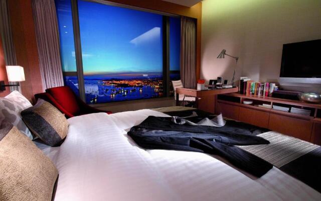 The HarbourView Place @ the ICC megalopolis