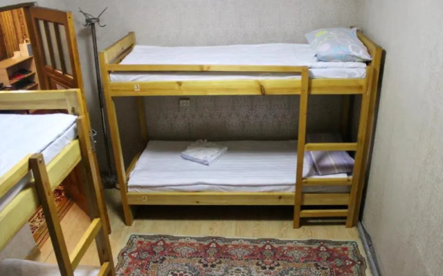 City Guesthouse & Tours
