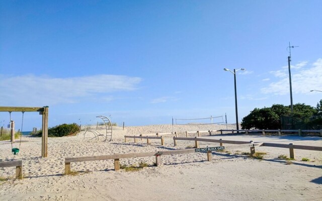 Ocean Lakes B-16