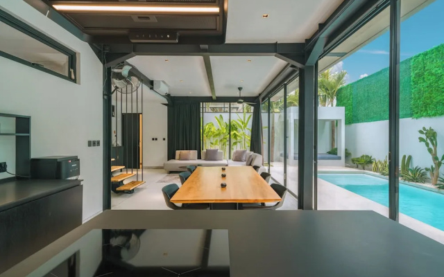 Villa Vantage 2