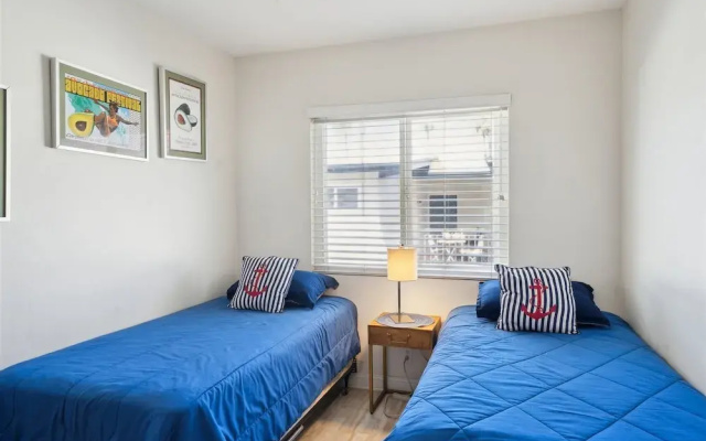 4980 Sandyland Road #215 1 Bedroom Condo