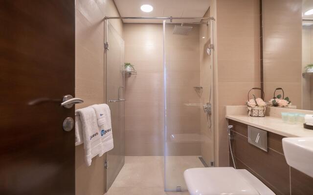 Stunning flat with balcony in Sparkle Tower