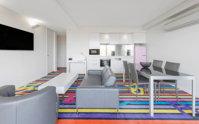 Cambridge Hotel Sydney