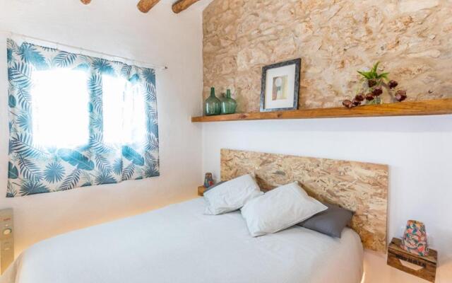 Apartamento rústico reformado con encanto (Garraf)