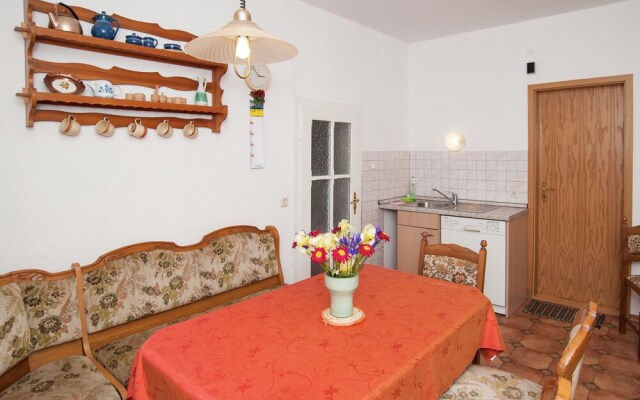 Pretty Holiday Home in Neustadt am Rennsteig Near Ski Area