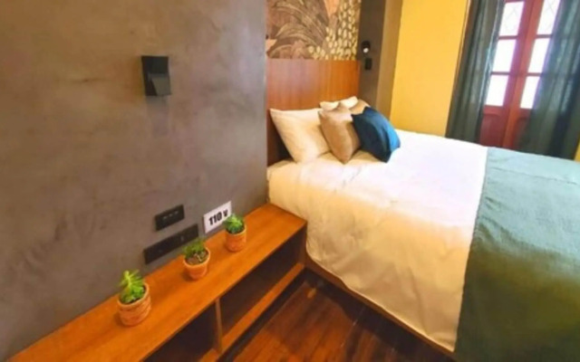 Hotel Inti Quito
