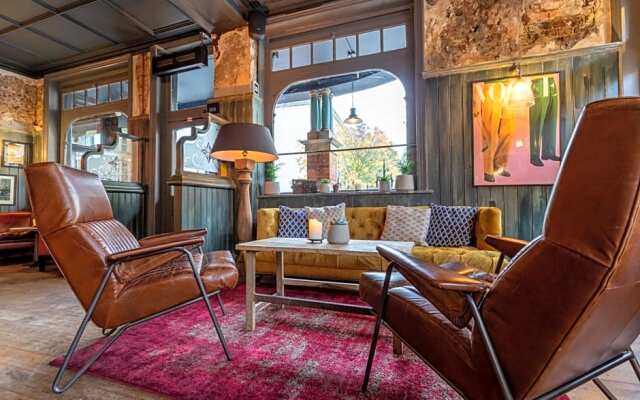 The Wolfpack Inn