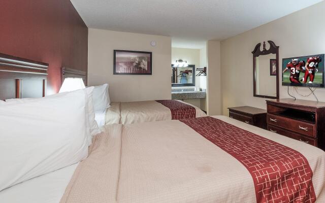 Red Roof Inn Chipley