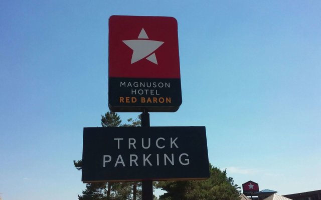 Magnuson Hotel Red Baron