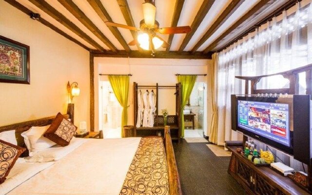Lijiang Yunjin Yaju Courtyard Hotel