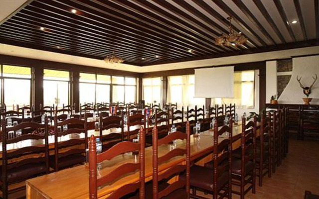 Vansana Plain of Jars Hotel