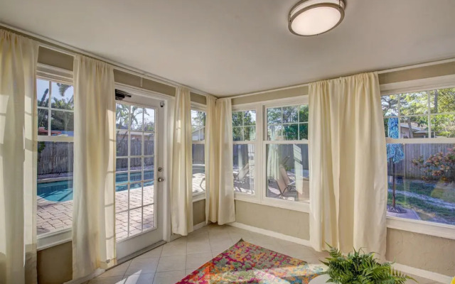 Villa Bella With Heated Pool